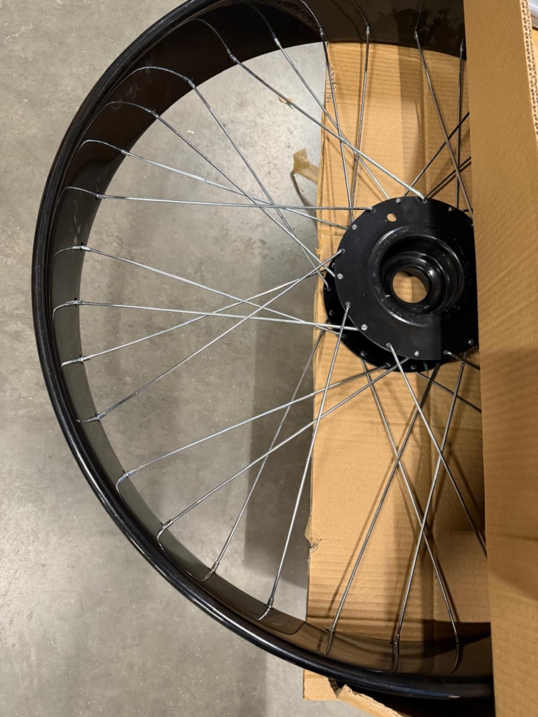 ROUE CACHE-POUSSIERE POUR NEW HOLLAND 8000-SERIE MOISSONNEUSES-BATTEUSES / 396767