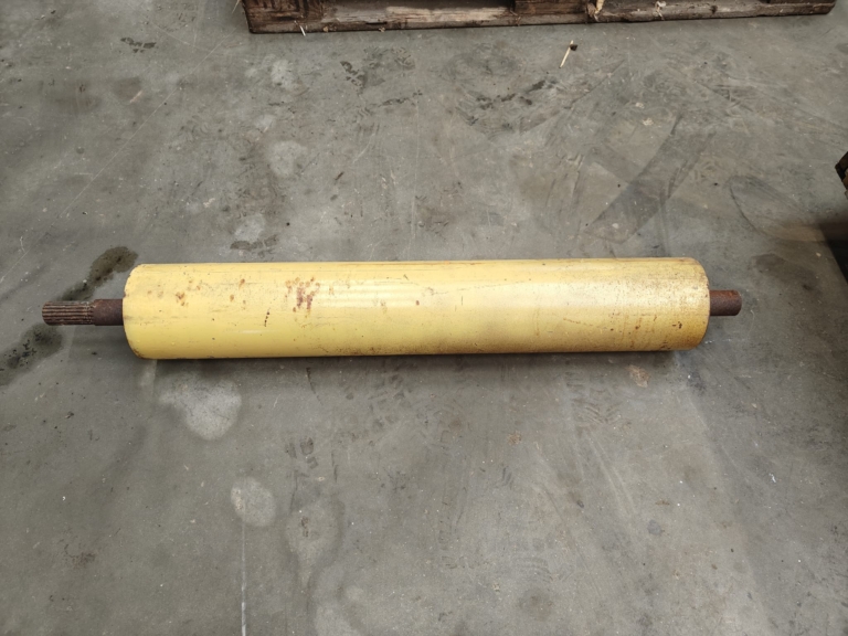 ROULEAU LISSE POUR NEW HOLLAND 1905, 2100, 2205, 2305, 2405 (NO CP)
