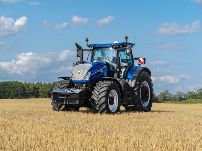 New Holland T7440xd My26 001 706720